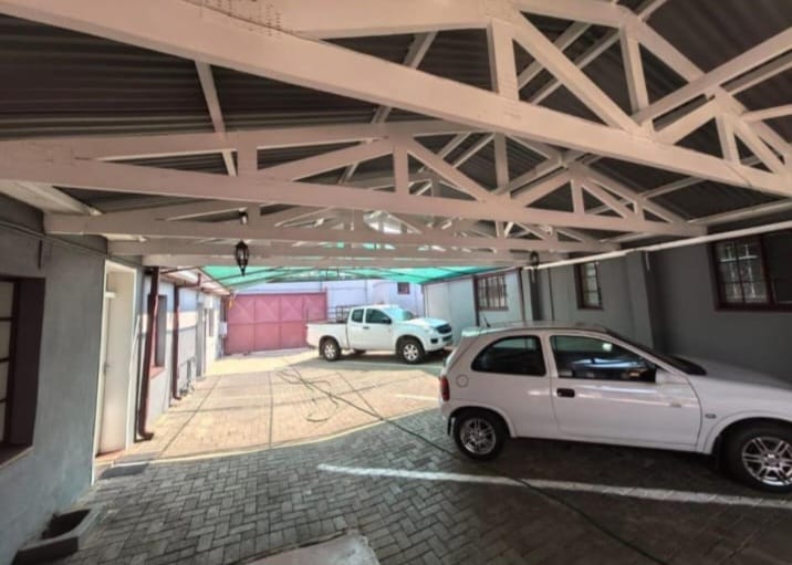 7 Bedroom Property for Sale in Belgravia Northern Cape